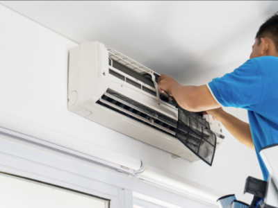 Vệ sinh  máy lạnh Tận nhà 